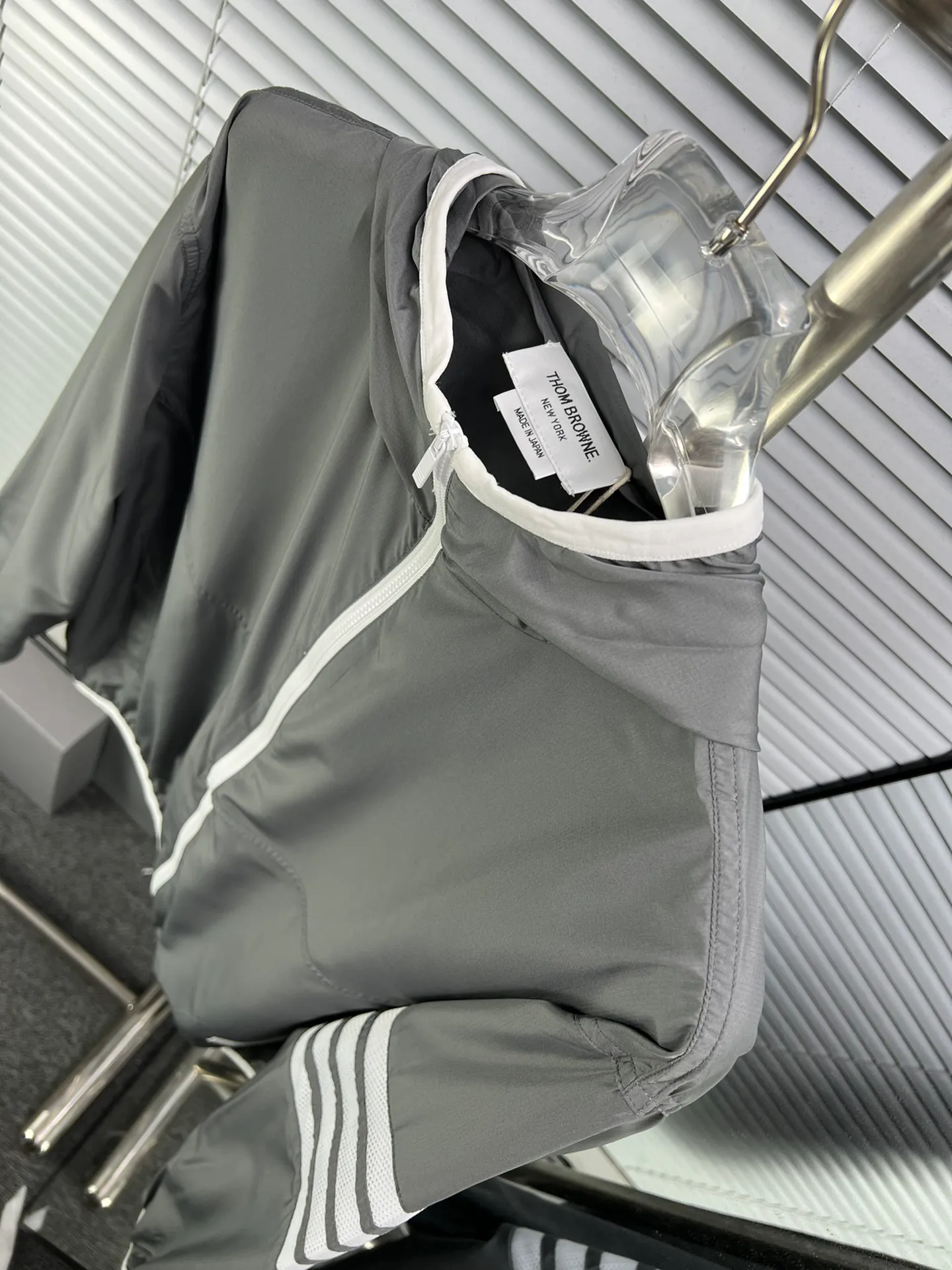 THOM BROWNE 2024SS New Arrival White Breathable Same Style ：Gray Black Size：1 2 3 4